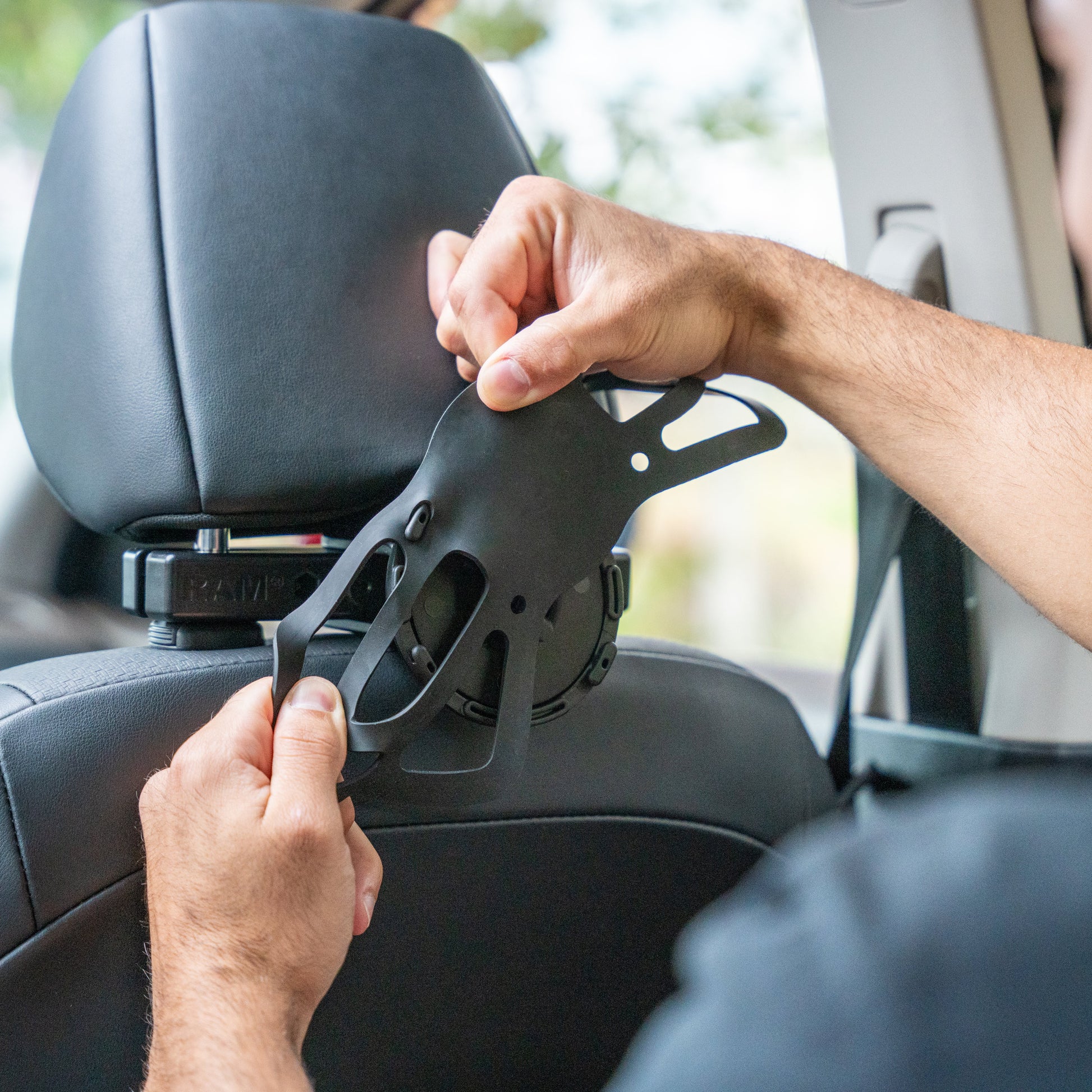 RAM® Universal Headrest Tablet Mount for 7"-13" Tablets (RAP-469-TU)