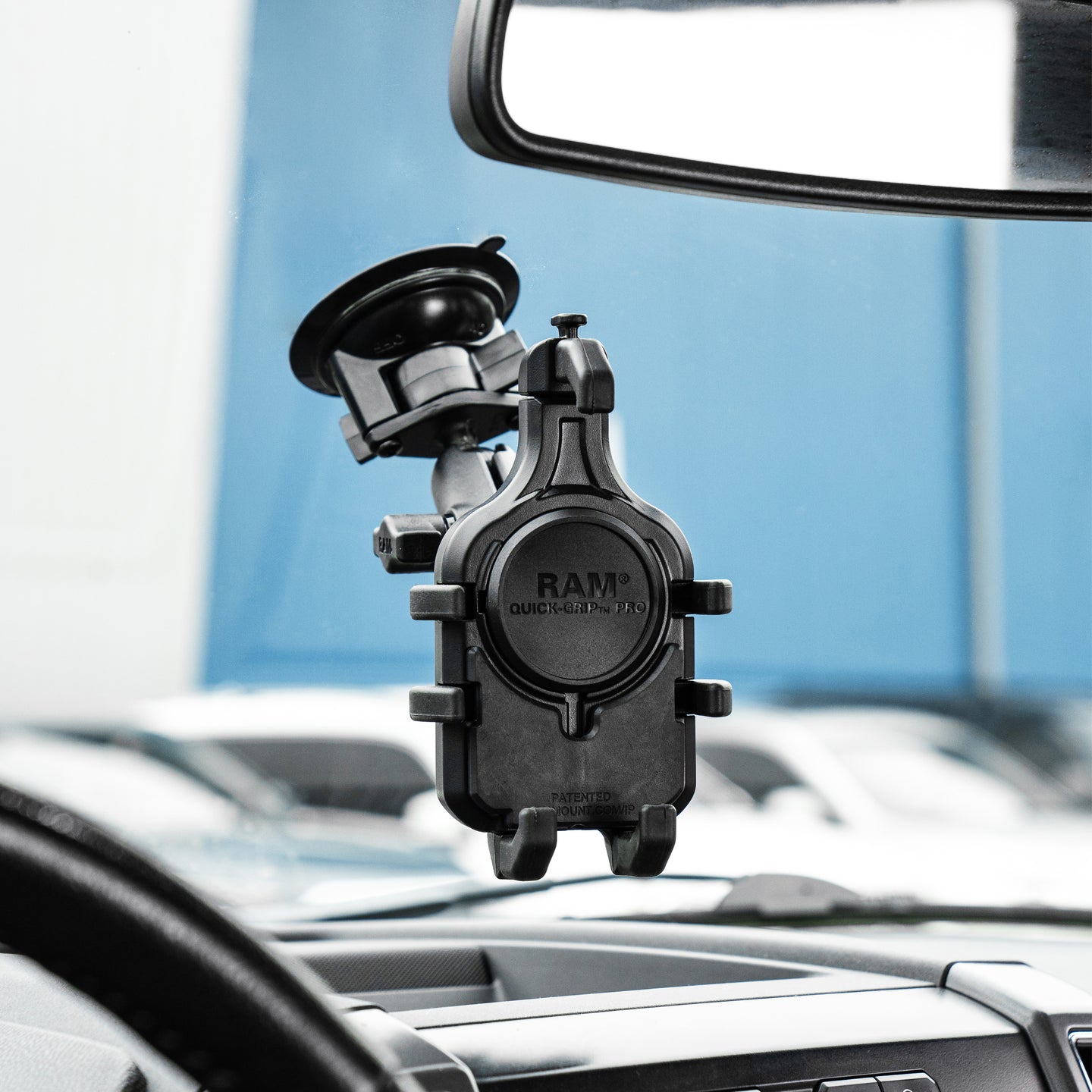 RAM® Quick-Grip™ Pro Phone Mount with Twist-Lock™ Suction Cup - Medium (RAM-B-166-PD5U)